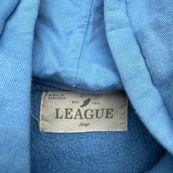 NORTH CAROLINA TAR HEELS Blue Logo Hoodie in Large - Picture 3 of 9